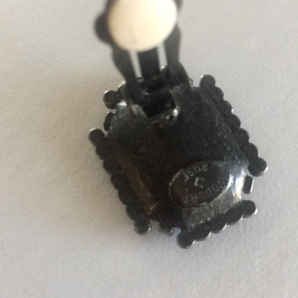 Vintage Robert Rose Clip Earrings - Picture 3 of 4